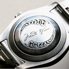 Brand-logo-in-the-watches-back